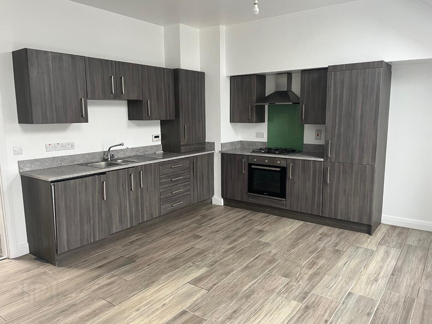 Unit 3, 70 Seacliff Road 3 of 16