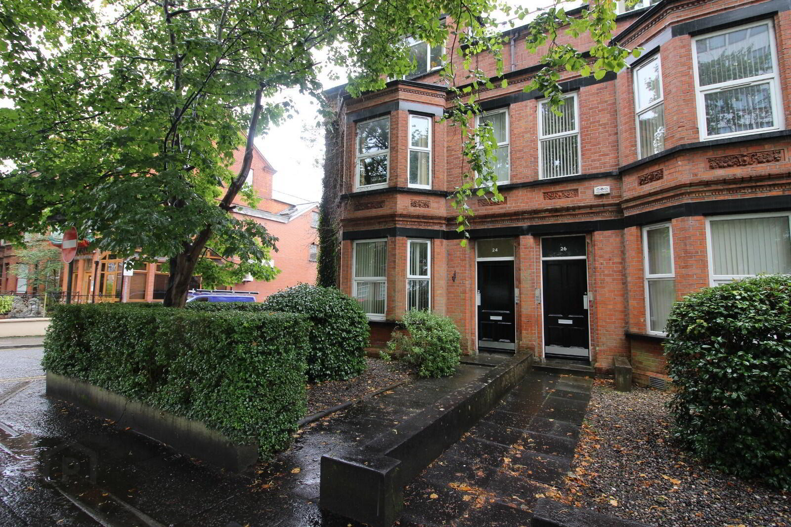 2, 24 Stranmillis Road 1 of 5