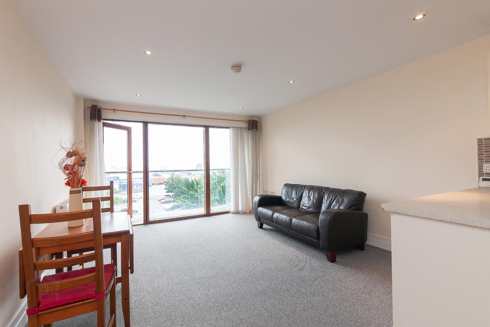 101 James Clow Building, 15 Princes Dock 4 of 19