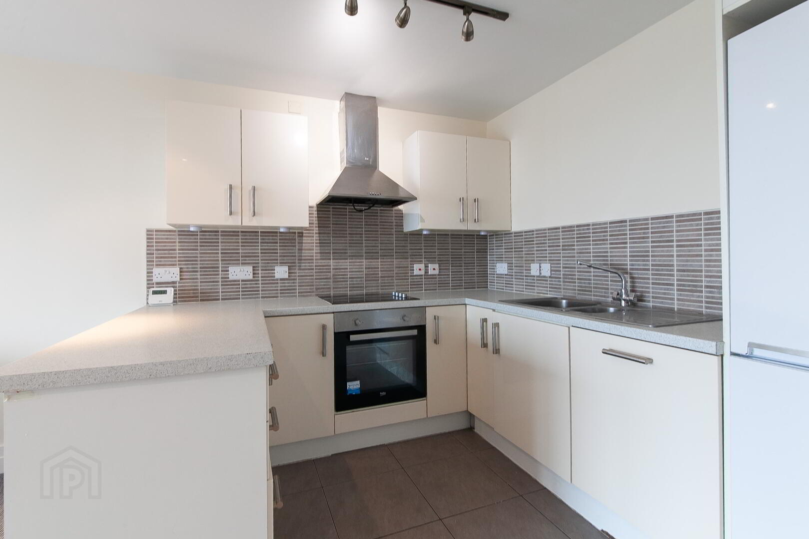 101 James Clow Building, 15 Princes Dock 8 of 19