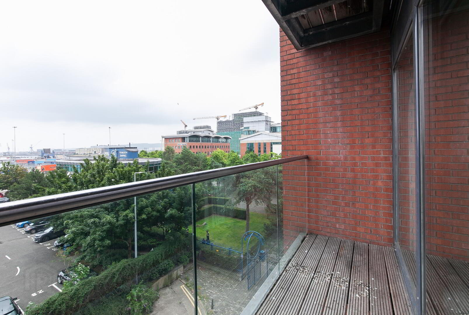 101 James Clow Building, 15 Princes Dock 18 of 19