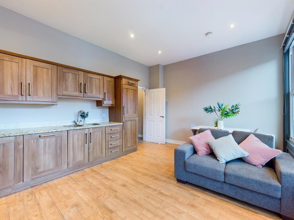 3.2 Eglantine Avenue 4 of 12