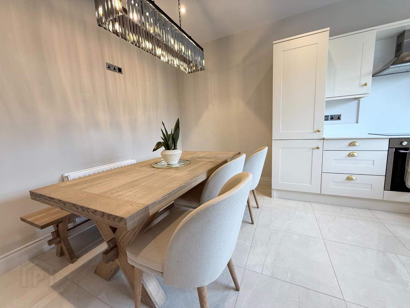 6 Deanery Gardens 11 of 36