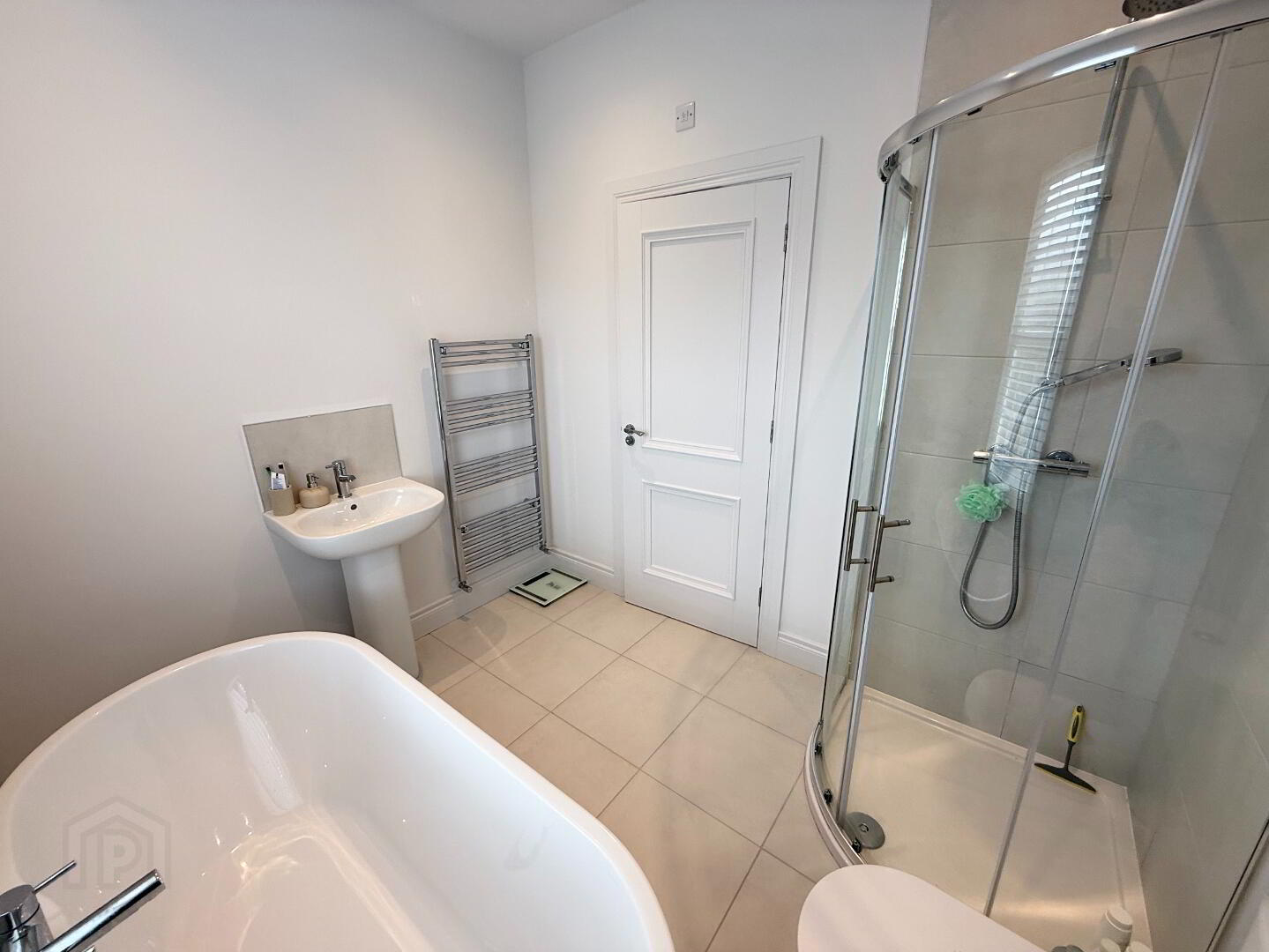 6 Deanery Gardens 31 of 36