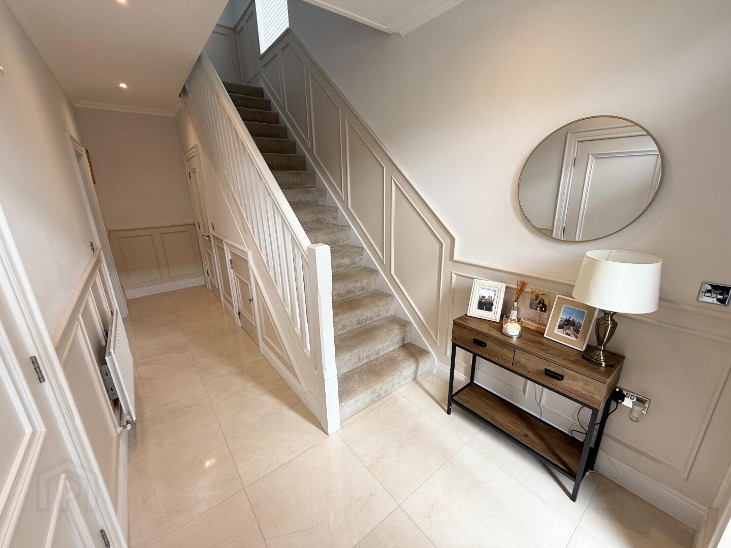 6 Deanery Gardens 4 of 36