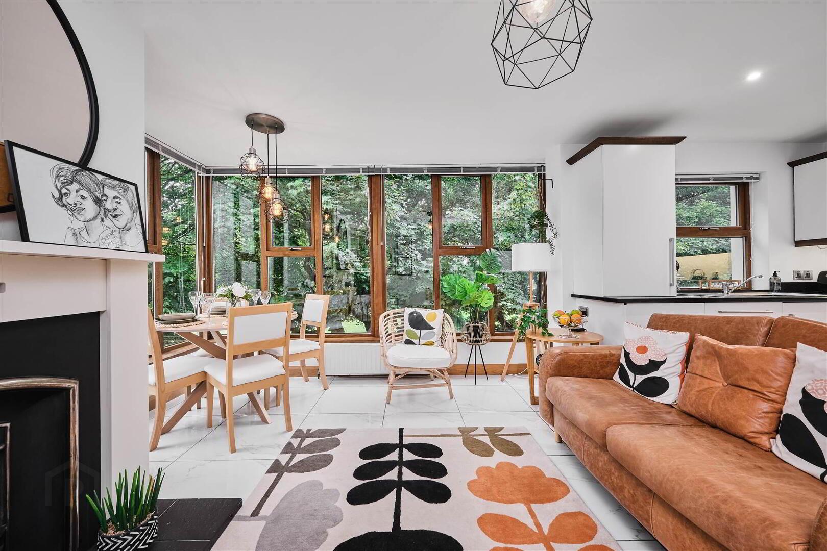 10 Flowerfield Court 6 of 29