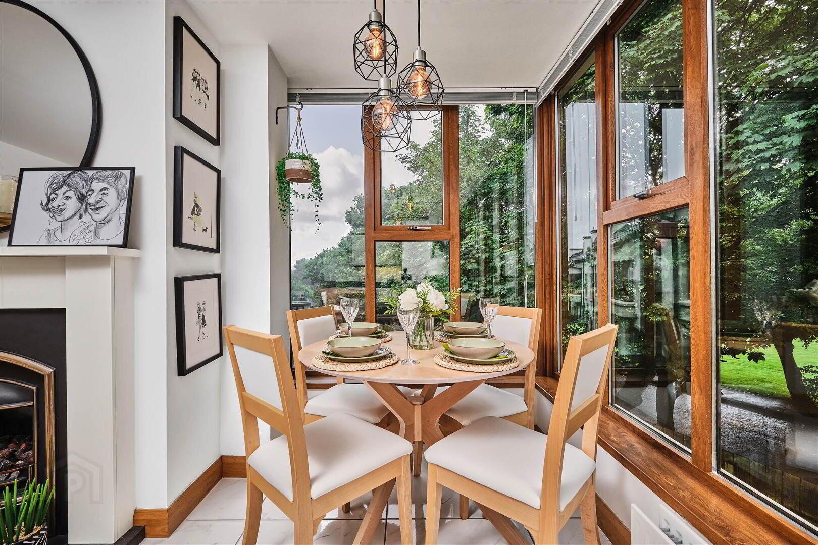 10 Flowerfield Court 8 of 29