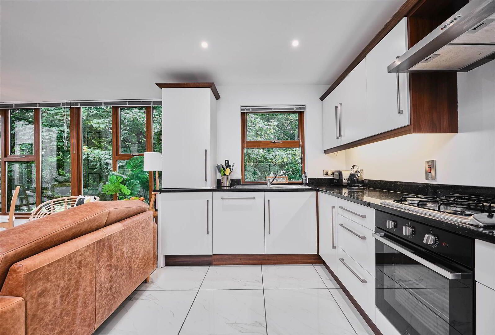 10 Flowerfield Court 14 of 29