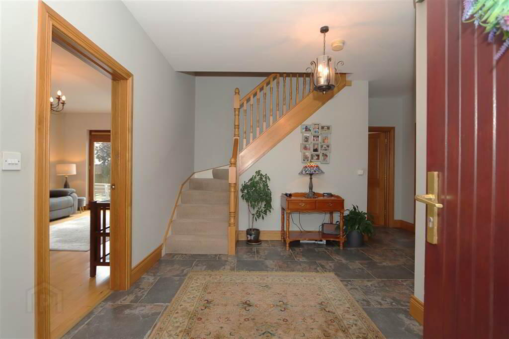 16 Hazelwood Lane 4 of 37