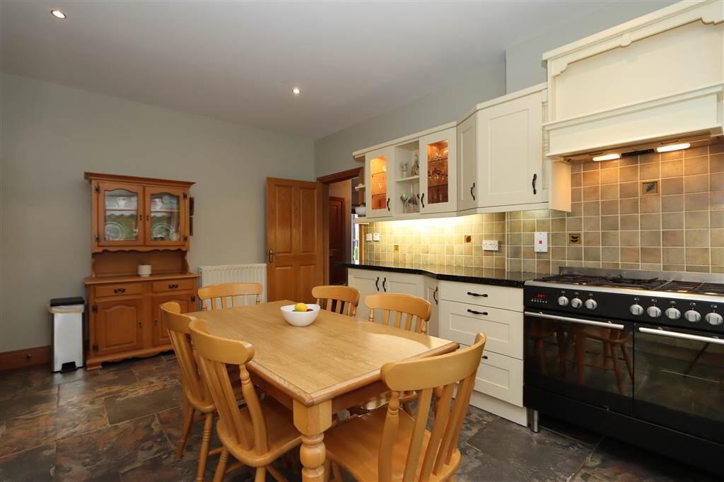 16 Hazelwood Lane 17 of 37