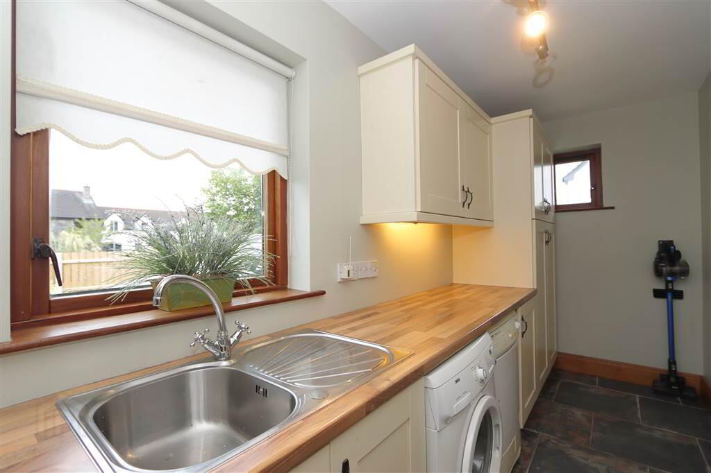 16 Hazelwood Lane 20 of 37
