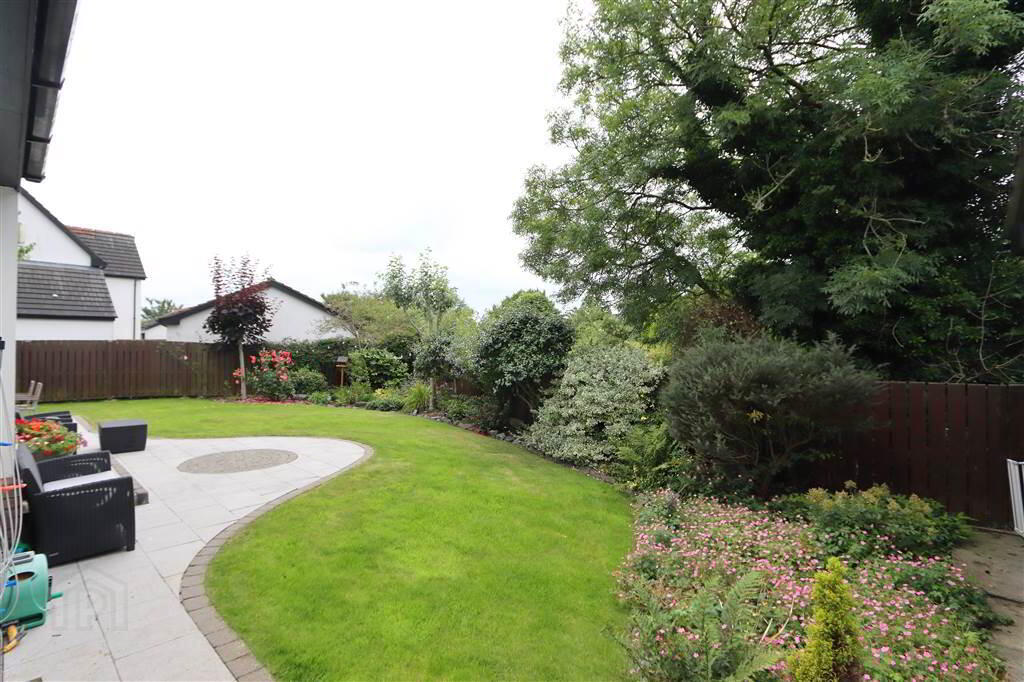 16 Hazelwood Lane 37 of 37