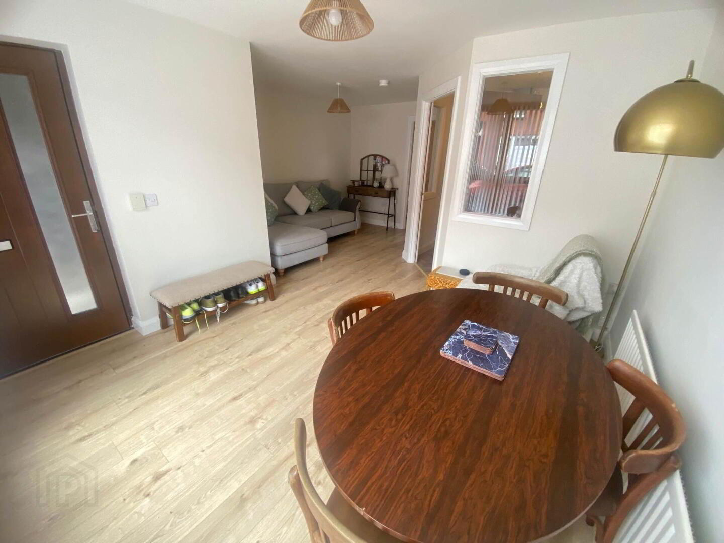 8 Grovefield Street 3 of 14