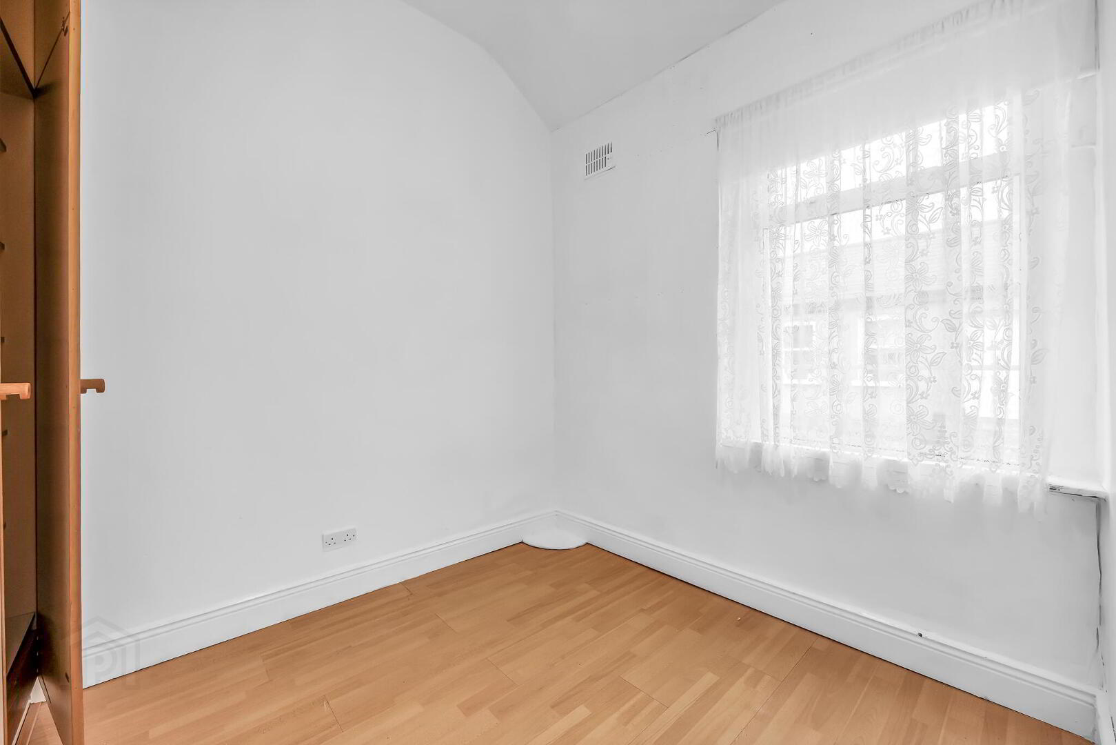 14 Emmet Street 5 of 13