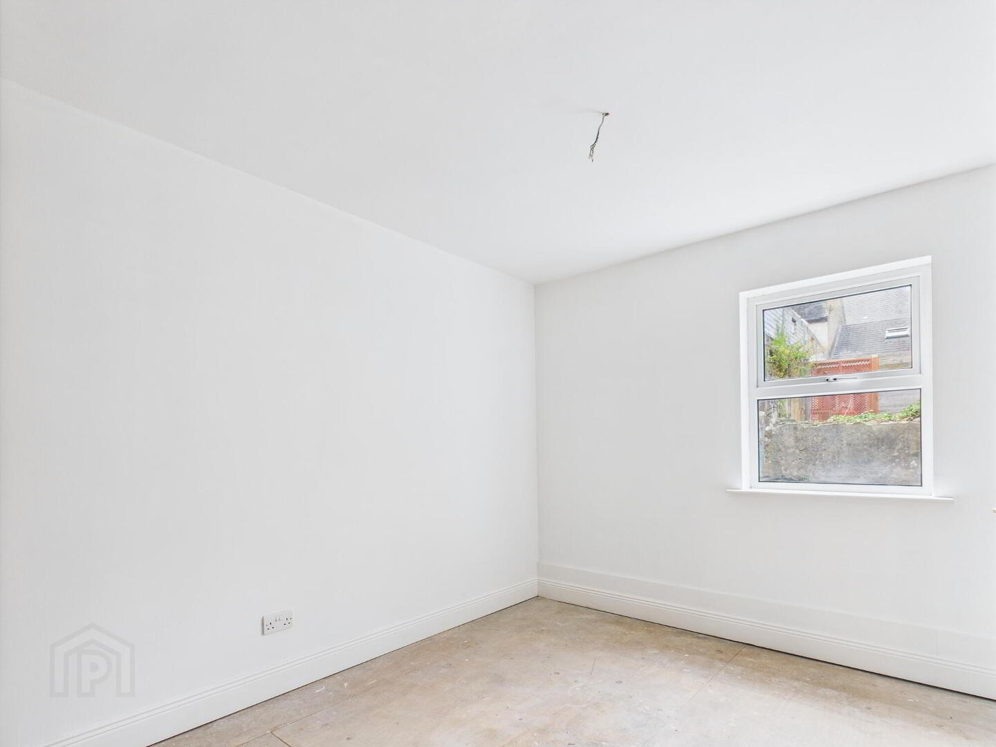 8 - 11 Conduit Lane 8 of 24