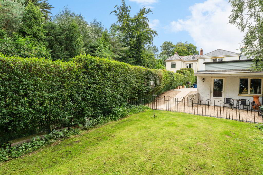 242 Malone Road 32 of 33