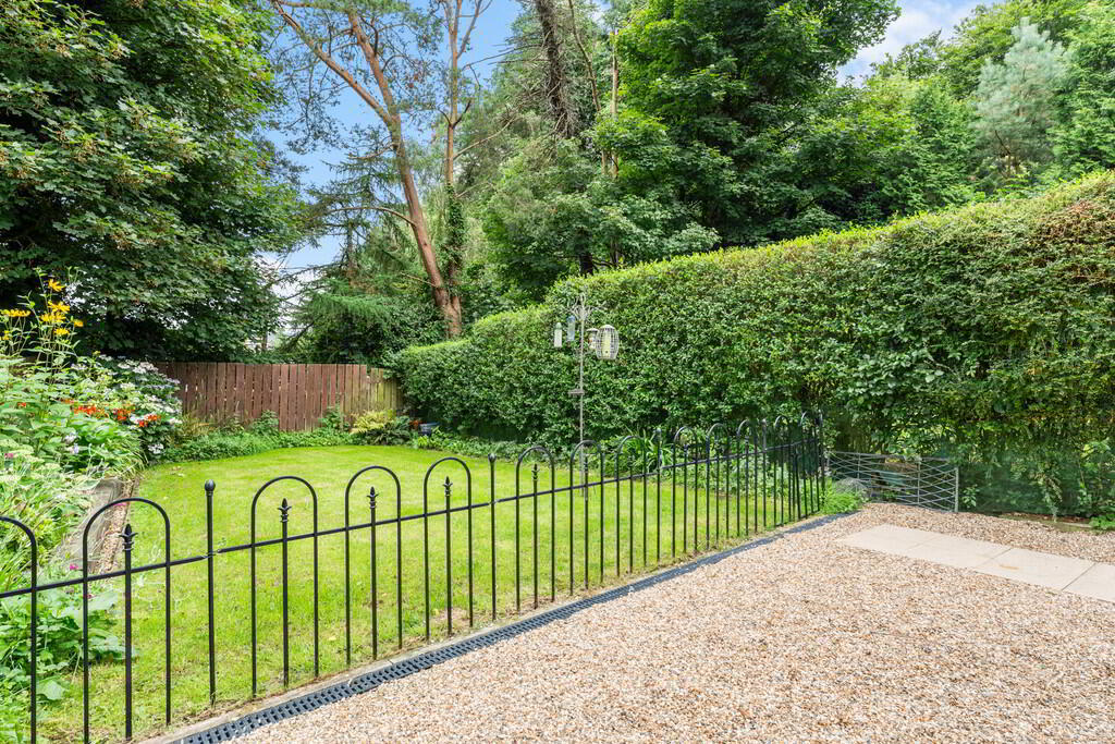 242 Malone Road 30 of 33