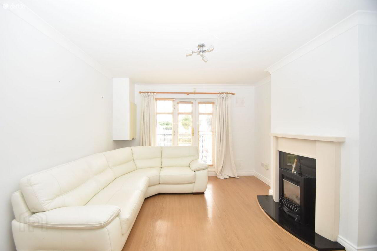 Apartment 156 Holywell Rise 2 of 4