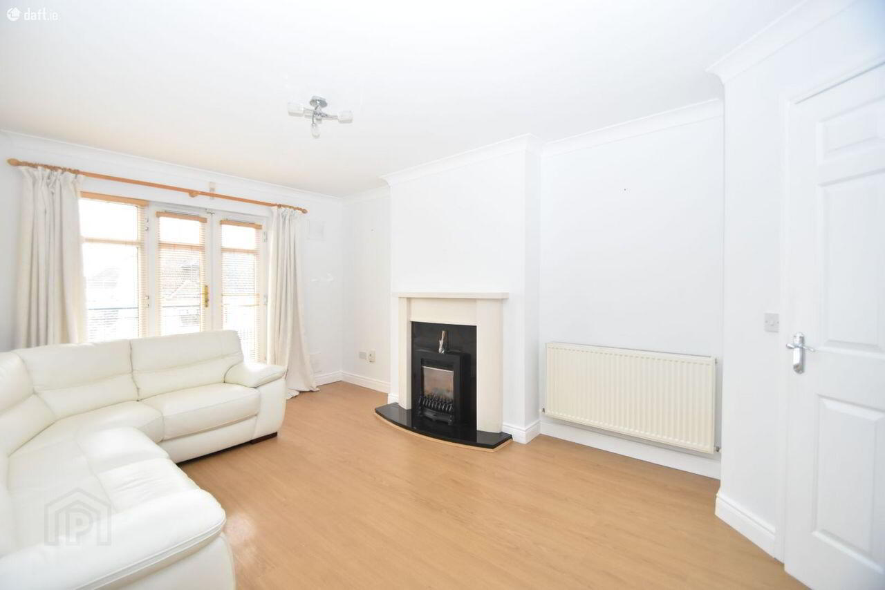 Apartment 156 Holywell Rise 3 of 4