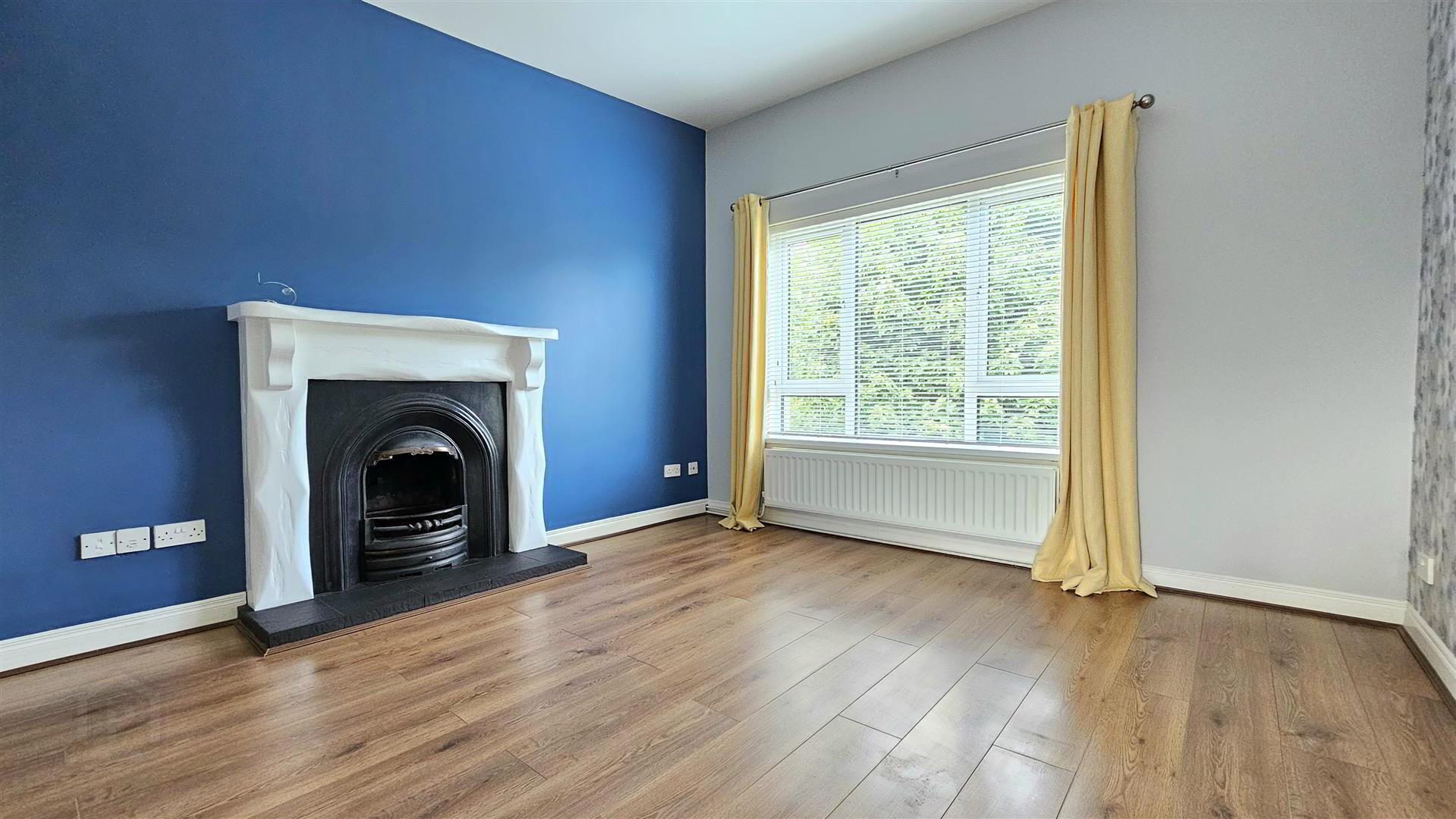30 Rosebrook Grove 2 of 12