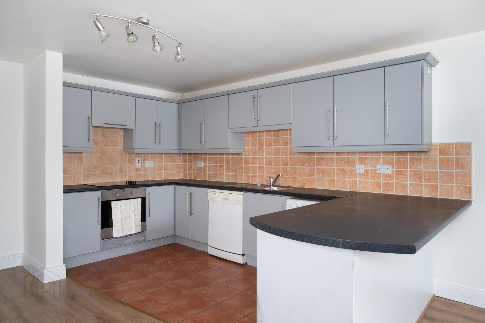 14 Chapel Lane Apartments 4 of 11