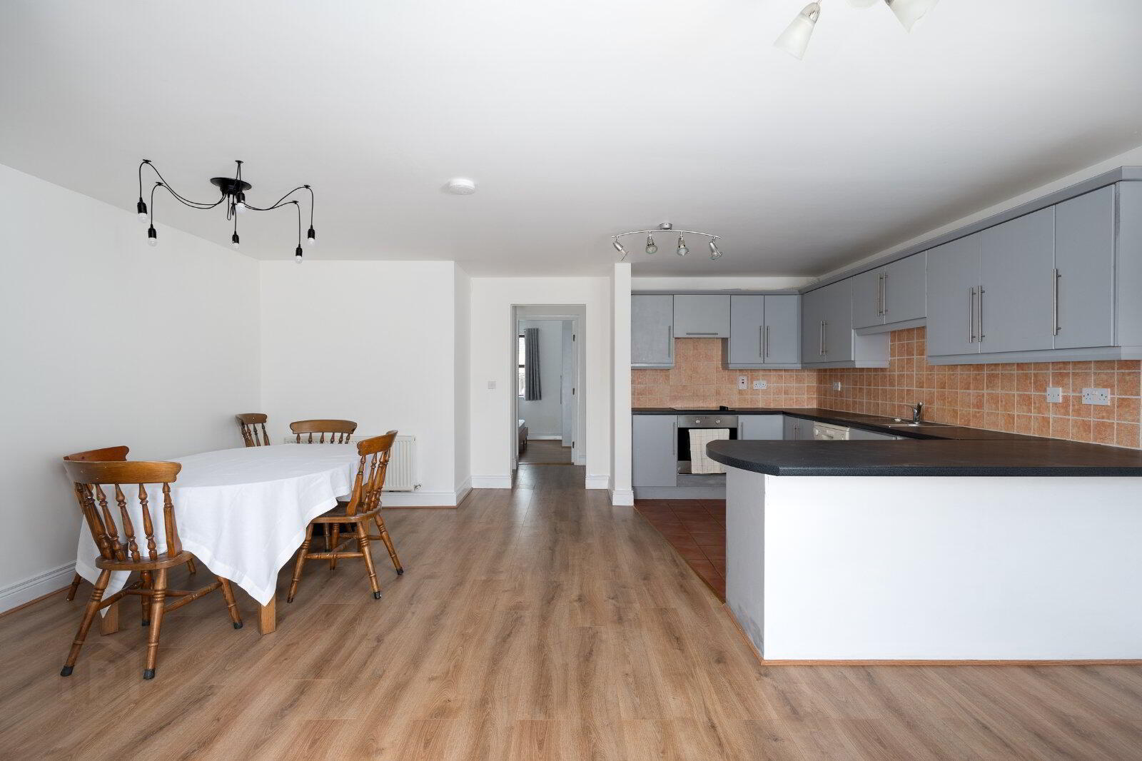 14 Chapel Lane Apartments 3 of 12