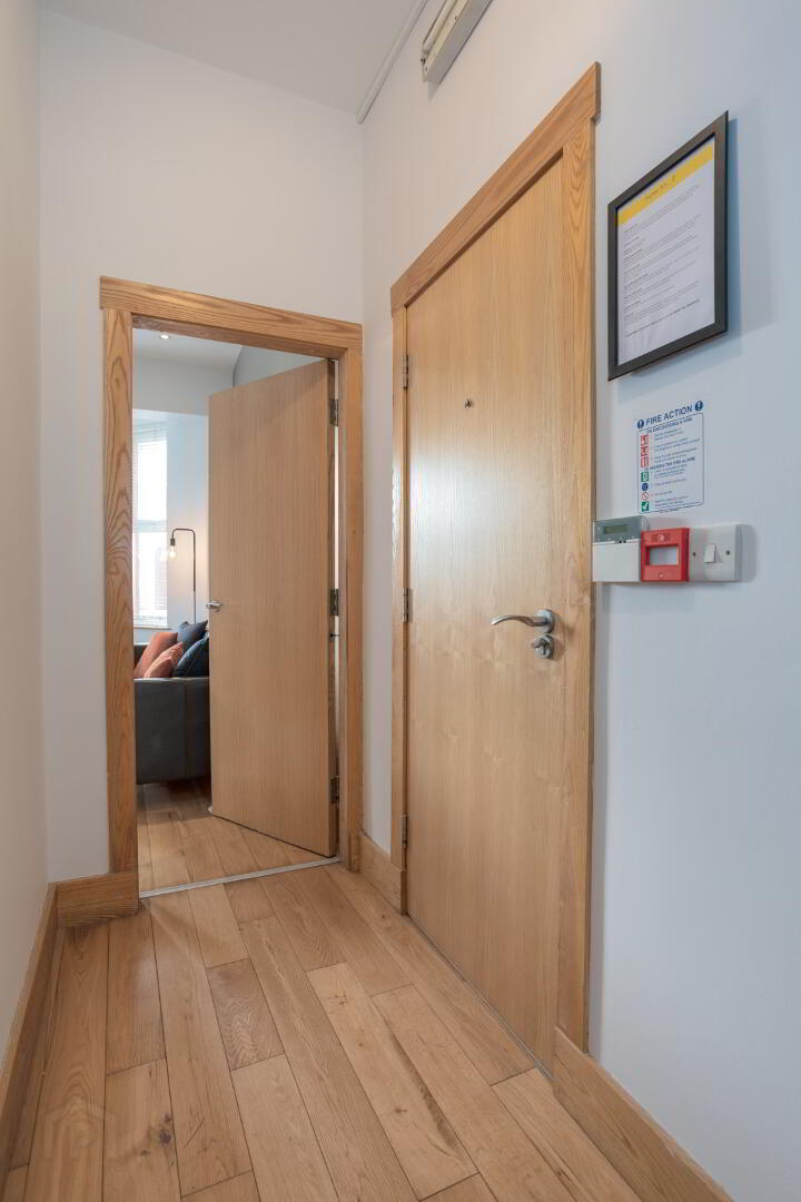 Unit A, 68 Cromwell Road 19 of 43