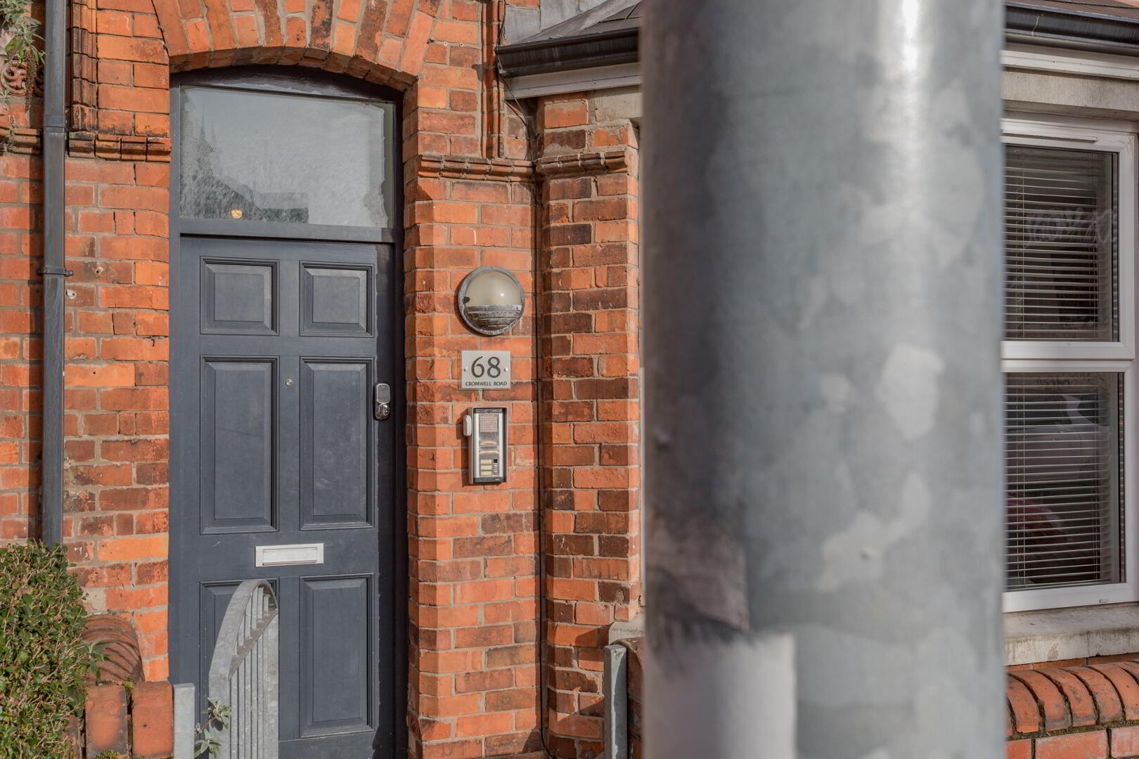 Unit B, 68 Cromwell Road 1 of 46
