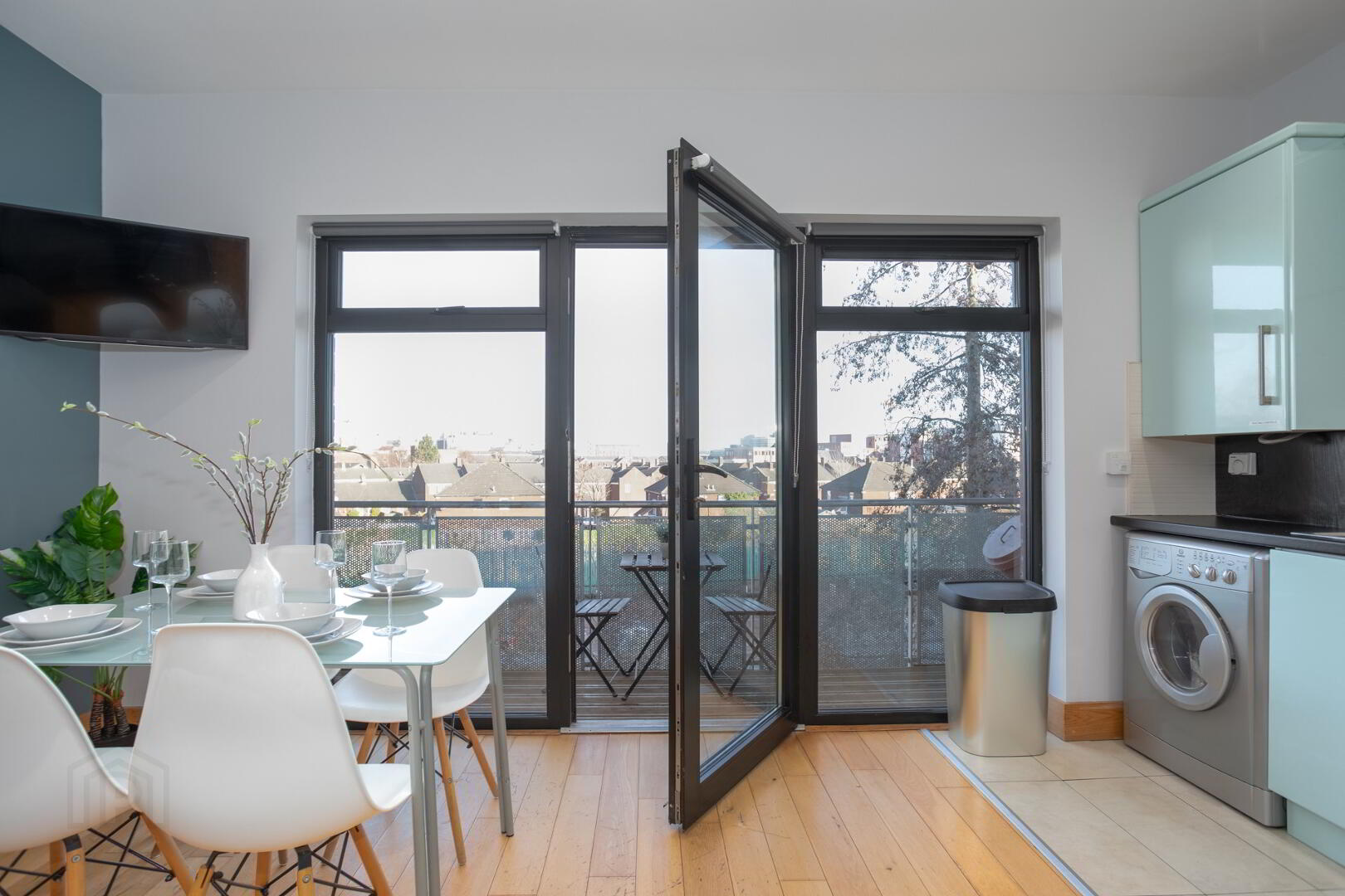 Unit B, 68 Cromwell Road 12 of 46