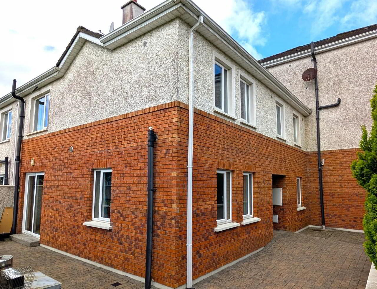 3 Meadow Court 2 of 32