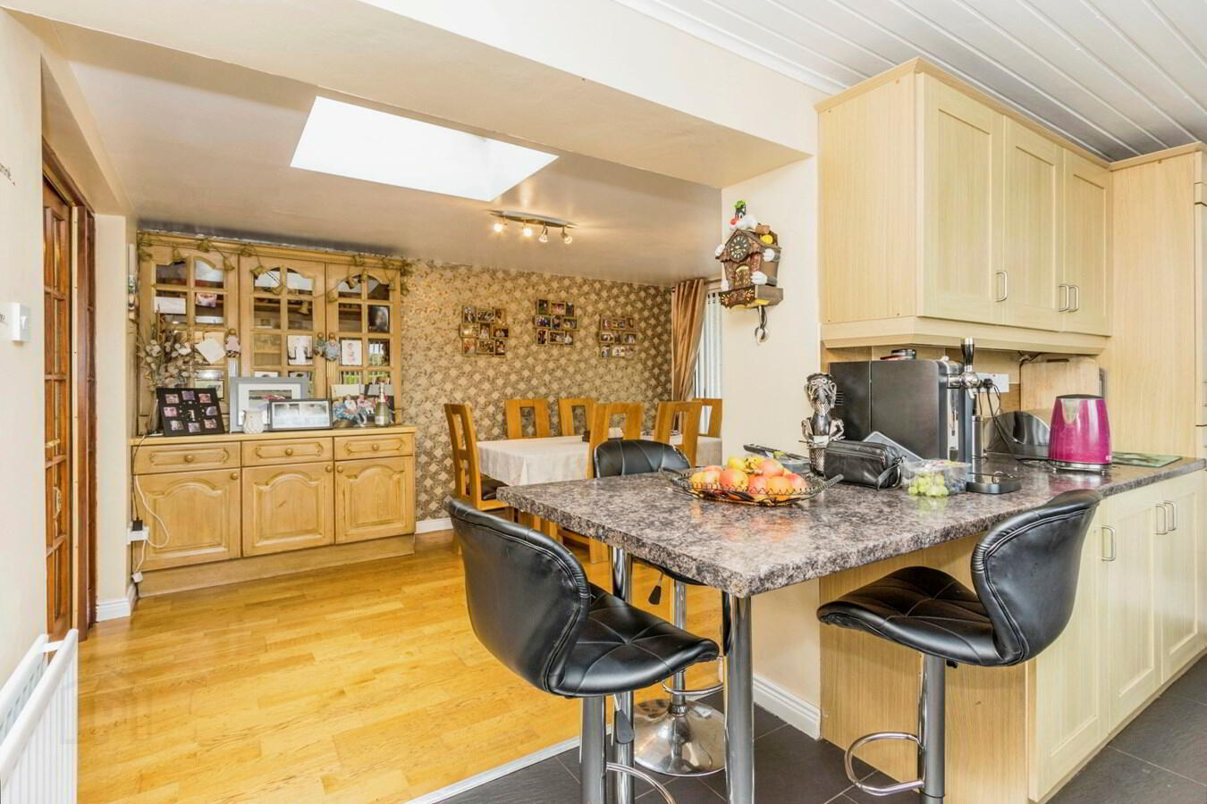 147 Curran Road 7 of 20