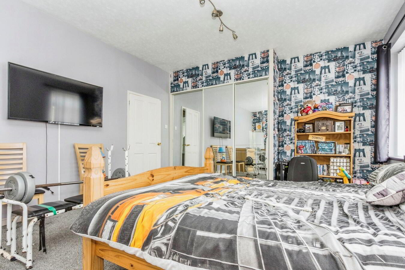 147 Curran Road 14 of 20