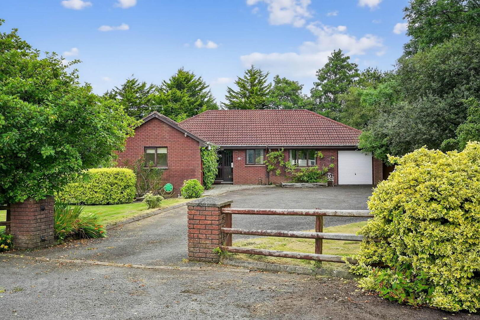 3 Hillside Road 2 of 46