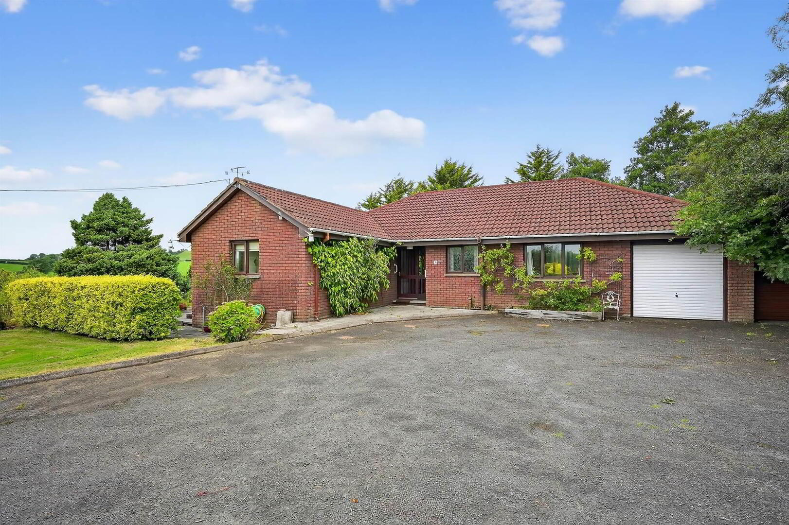 3 Hillside Road 4 of 46