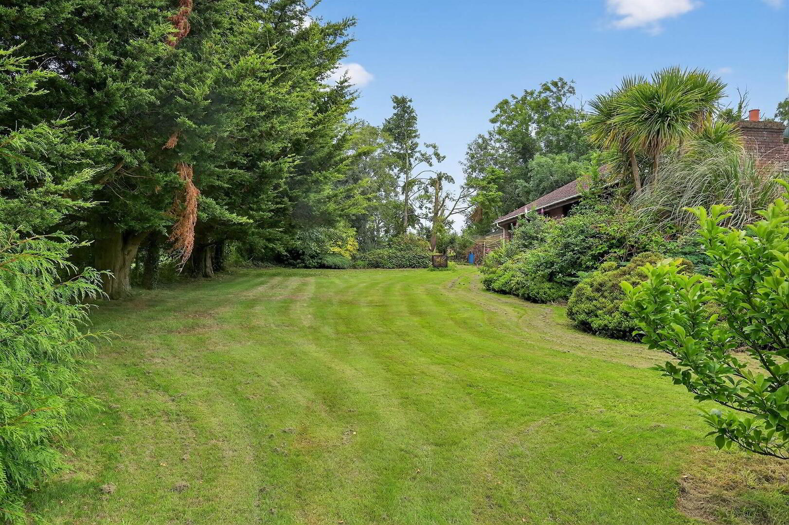 3 Hillside Road 30 of 46