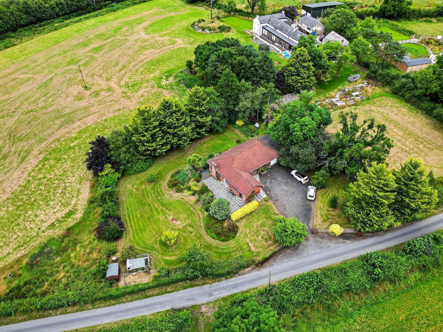 3 Hillside Road 39 of 46