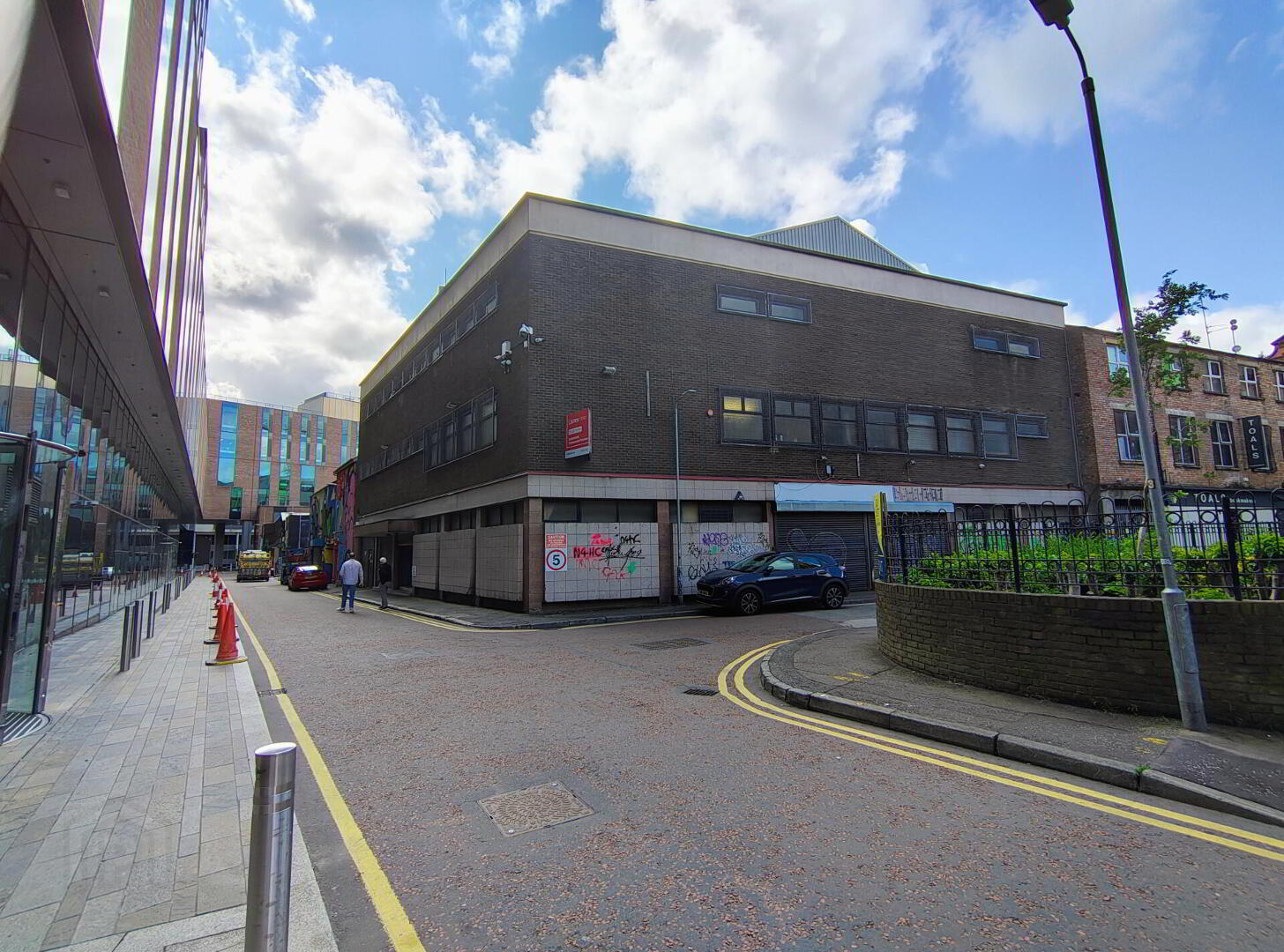 13 Donegall Lane 3 of 6
