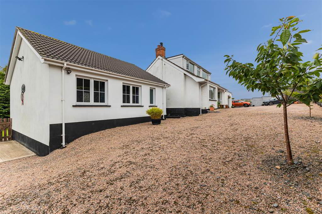 251 Hillhall Road 5 of 57