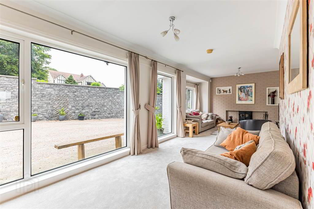 251 Hillhall Road 11 of 57