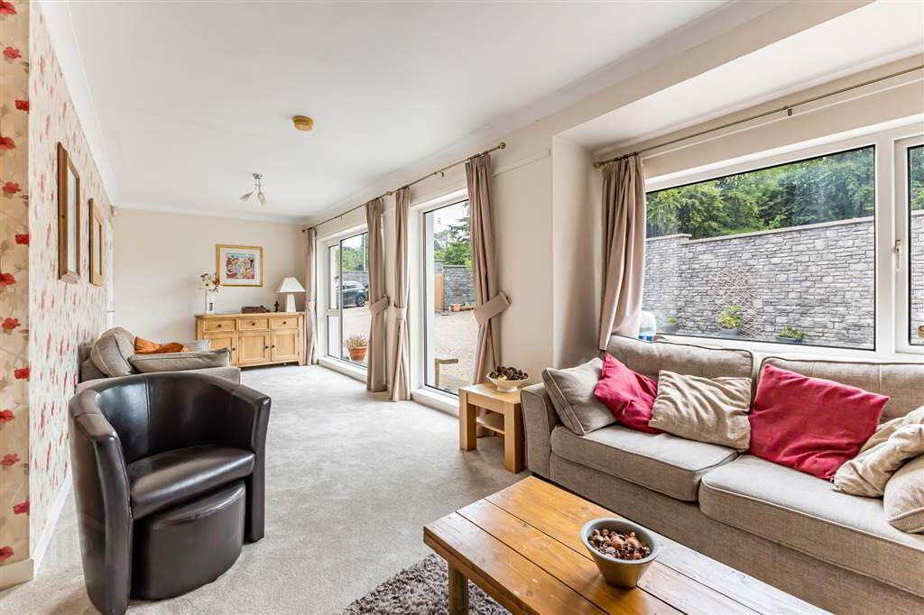 251 Hillhall Road 14 of 57