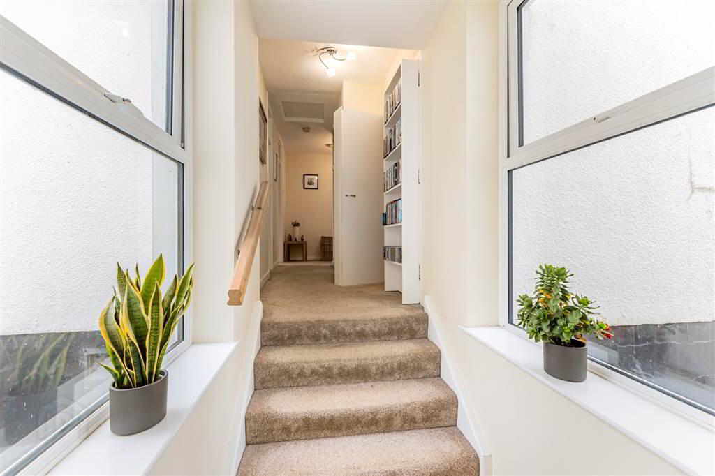 251 Hillhall Road 32 of 57