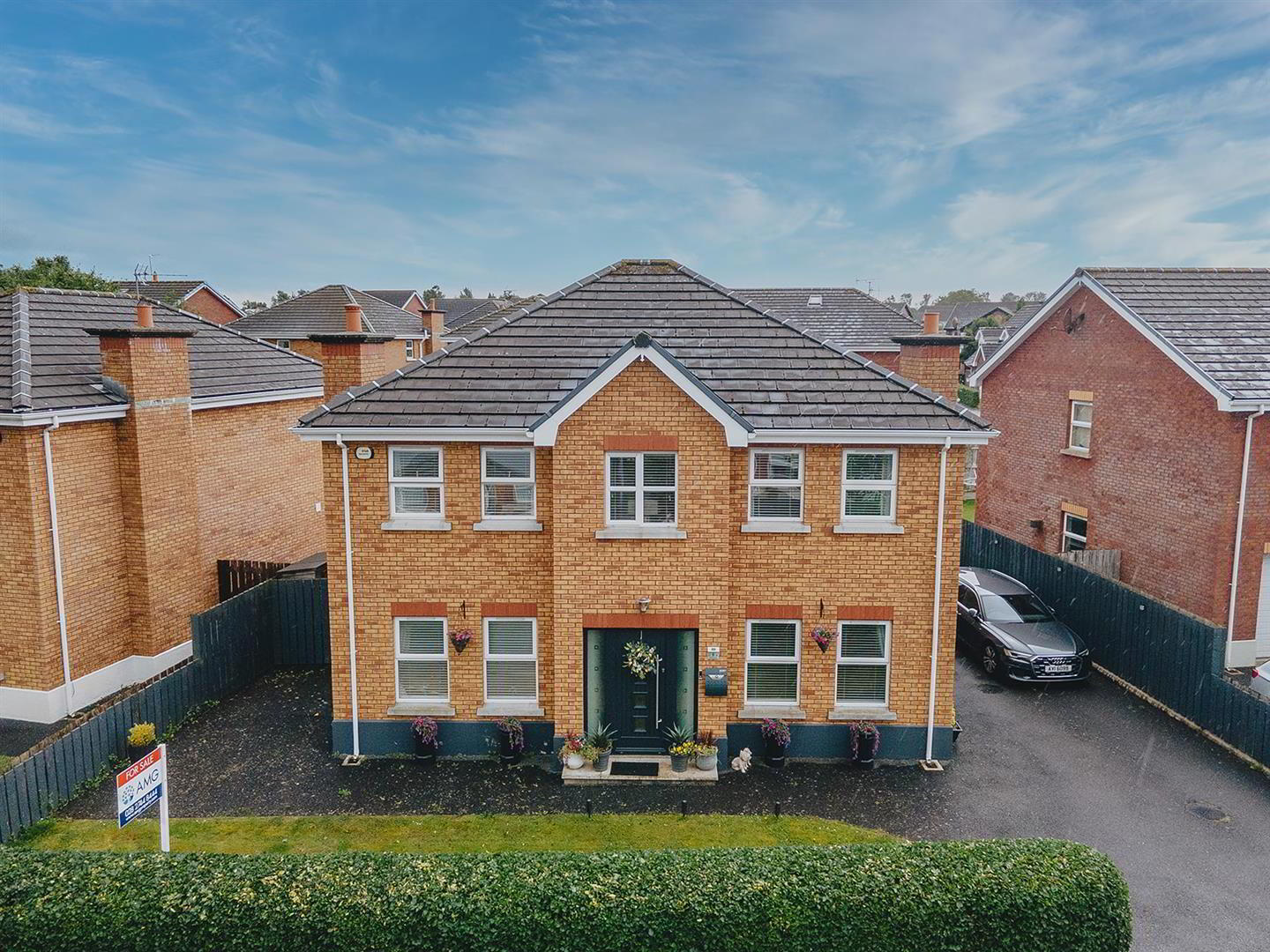 8 Knockbracken Grove 1 of 56