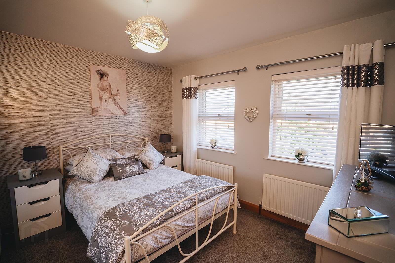 8 Knockbracken Grove 37 of 56