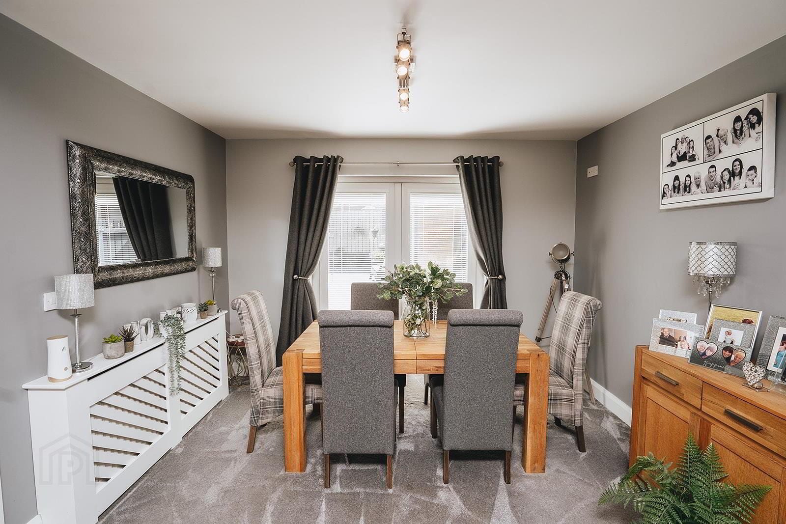8 Knockbracken Grove 24 of 56