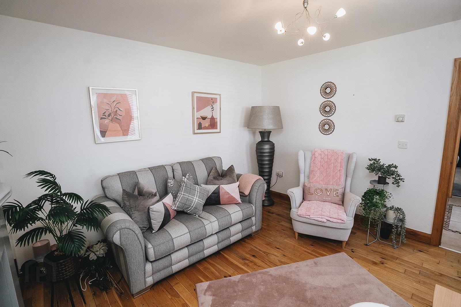 8 Knockbracken Grove 22 of 56