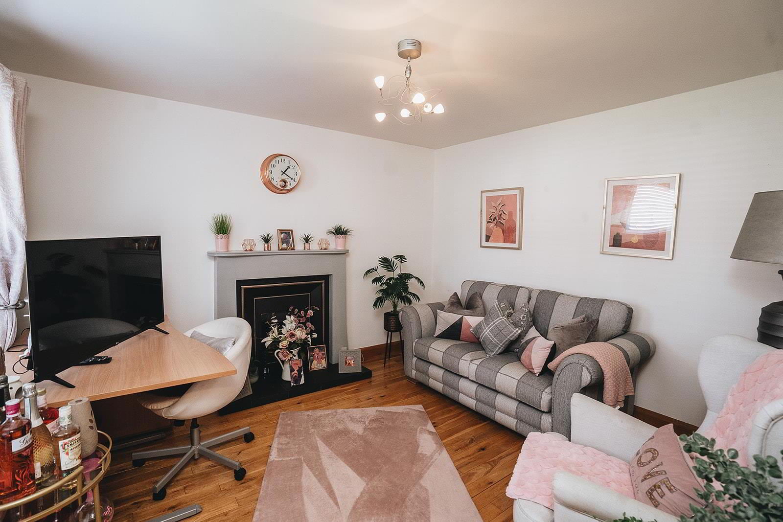 8 Knockbracken Grove 21 of 56