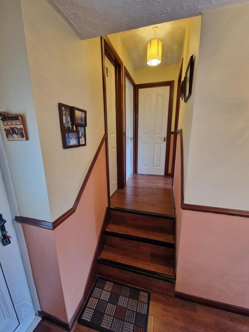 23 Tresna Park 5 of 24