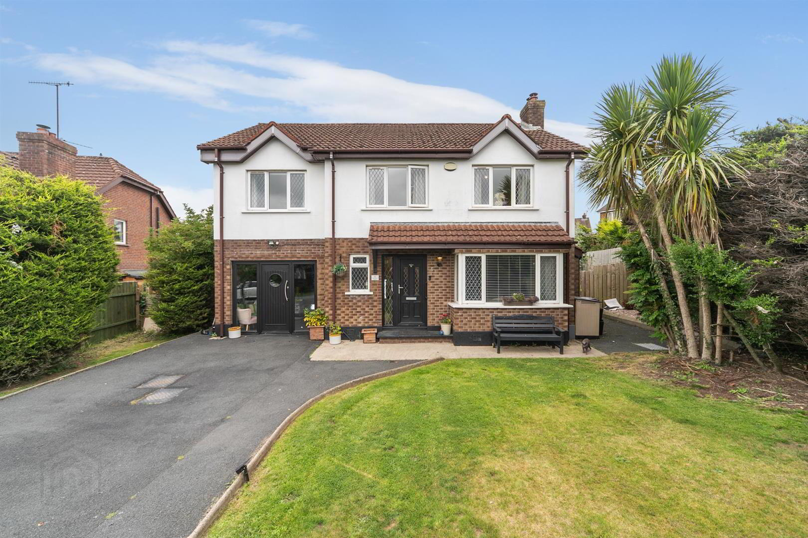 6 Baronscourt Gardens 1 of 39