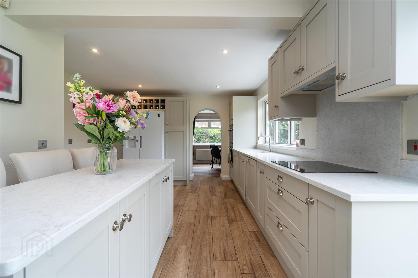 6 Baronscourt Gardens 12 of 39