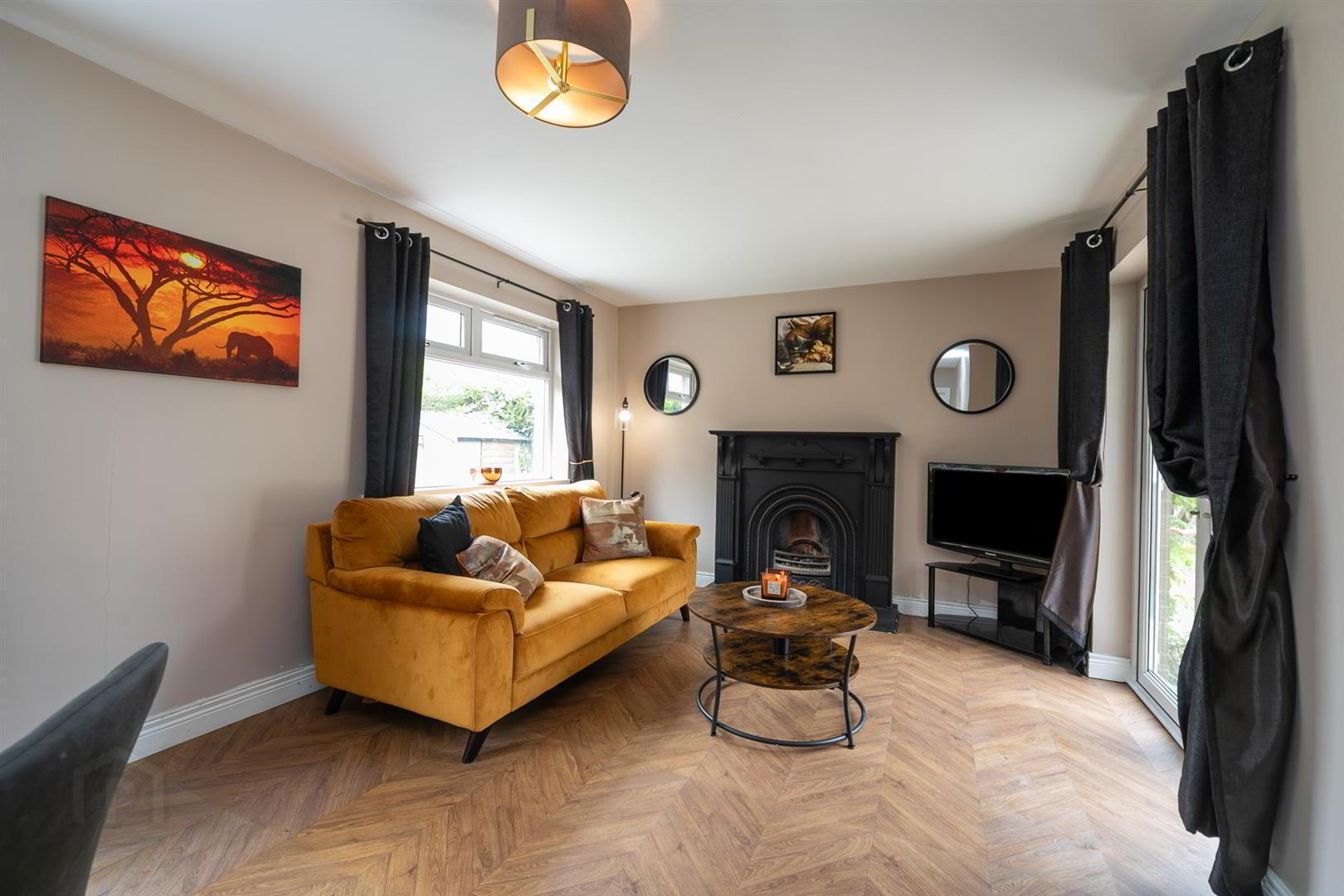 6 Baronscourt Gardens 14 of 39